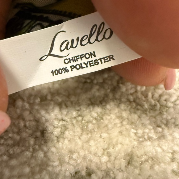 Chic Paisley Print Scarf in Cream and Multicolor - Picture 5 of 9